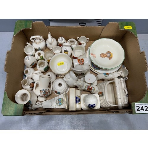 242 - Box crested china