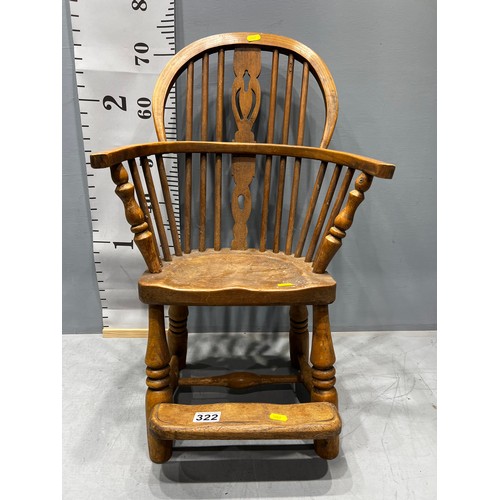 322 - Vintage child's Windsor chair