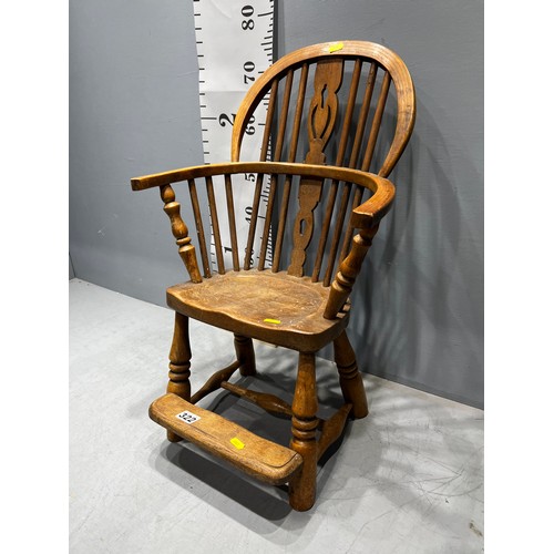 322 - Vintage child's Windsor chair