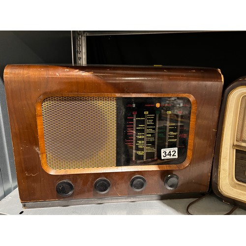 342 - 2 Vintage radios