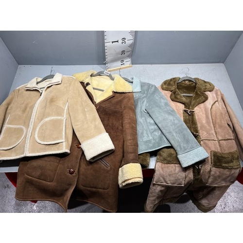 390 - 2 Sheepskin jackets + 2 sheep skin coats