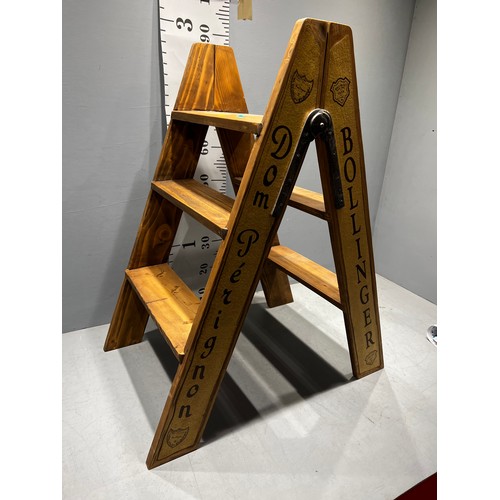 395 - Wooden champagne ladder