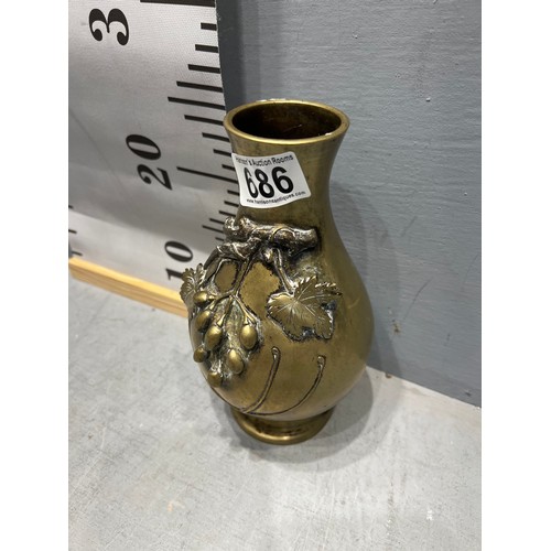 686 - Brass vase