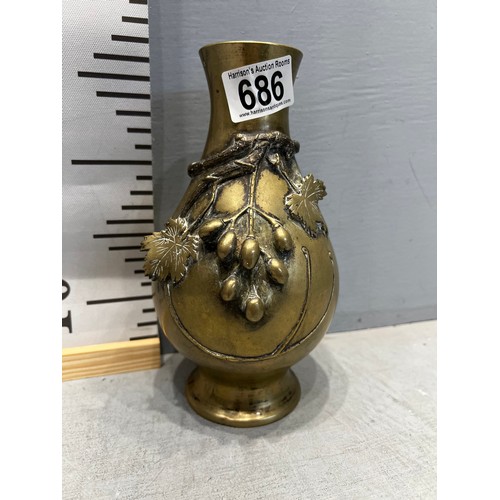 686 - Brass vase