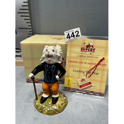 442 - Royal doulton Rupert the bear 'leading the way' with certificate & boxed