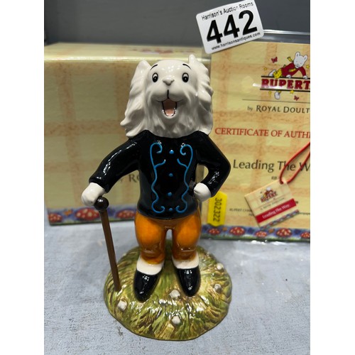 442 - Royal doulton Rupert the bear 'leading the way' with certificate & boxed