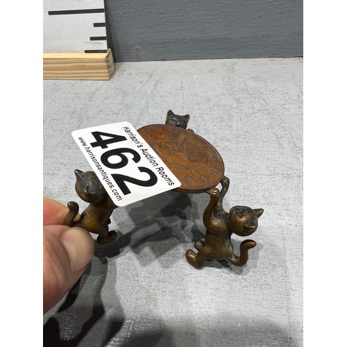 462 - Bronze cat coin censer