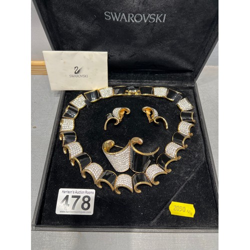 478 - Swartovski stunning necklace brooch & earrings set boxed