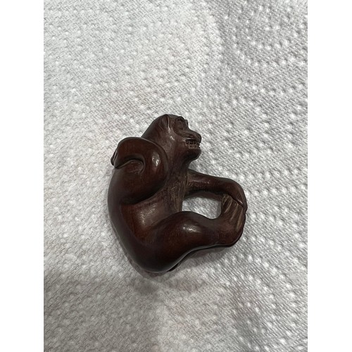 479 - Japanese wood monkey netsuke