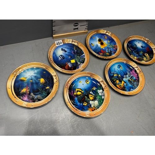 484 - 6 Royal doulton plates