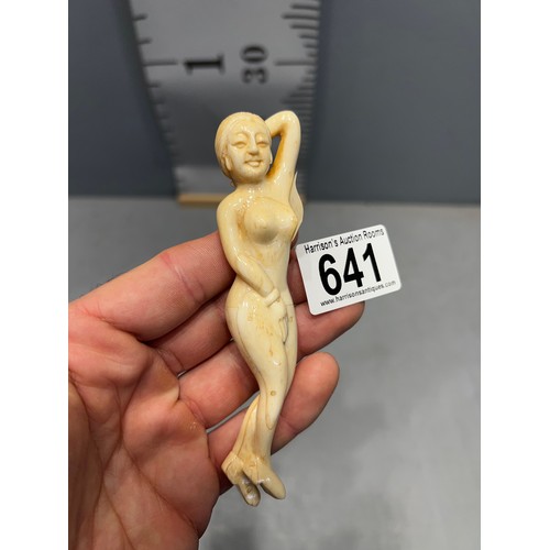 641 - Bone nude doctors figure