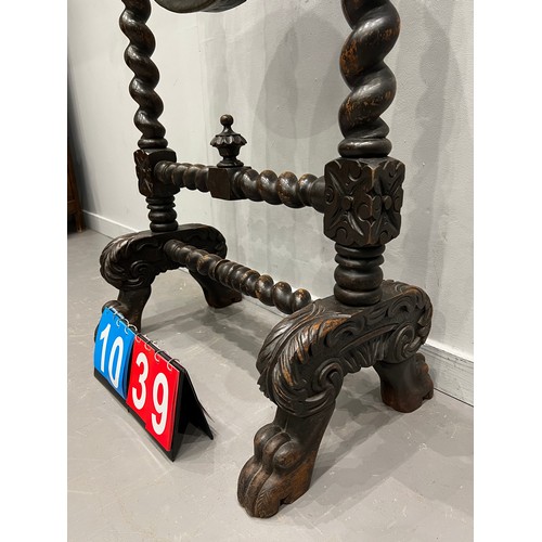 1039 - Early 20th century impressive oak barley twist gong