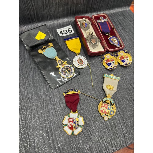 496 - box of masonic badges