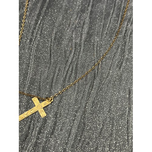 509 - 9ct gold cross + chain  2.5g total