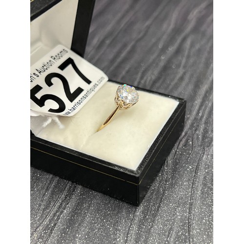 527 - 14ct gold white stone ring. Size M. 2.6g