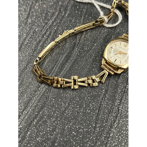 528 - 9ct gold watch + bracelet Sekonda  12.8g gross