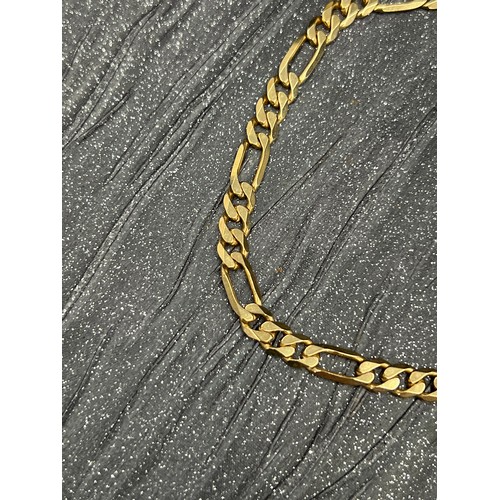 547 - 9ct gold bracelet. 8.8g