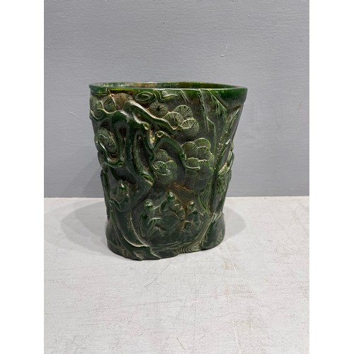 622 - Jade brush pot