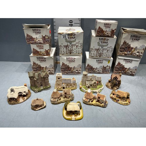 35 - 10 Boxed lilliput lane houses