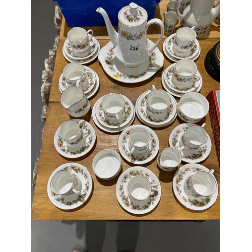 256 - Royal standard 36 piece tea / coffee set