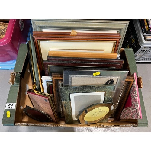 51 - Box picture frames