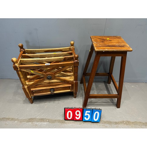 950 - Canterbury stand + lab stool