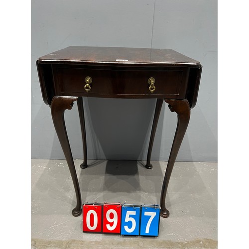 957 - Edwardian mahogany drop leaf night stand