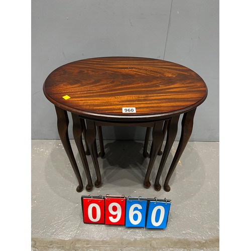 960 - Mahogany oval nest of 3 tables