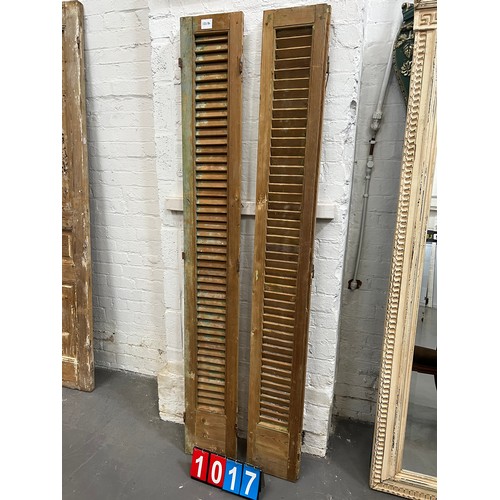 1017 - Pair of French early louvre doors. 212cm x 27/28cm