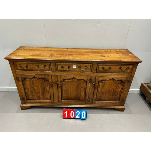 1020 - Solid oak 18th century design handmade sideboard ( superb quality )