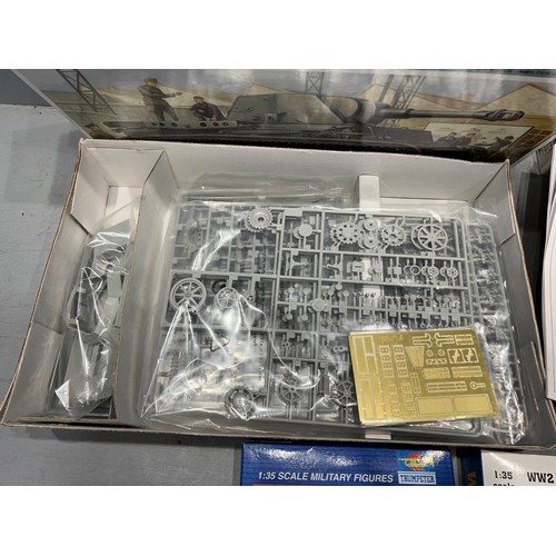 5 - 6 Trumpter model kits, 2x 12th panzer division (Normandy 1944), WW2