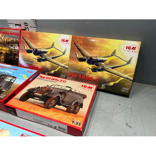 23 - 7x 1cm model kits, spitfire, luftwaffe, 2x German staff cars, German army truck, 2 German reconnaiss... 