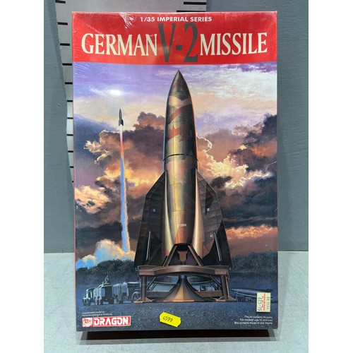 27 - 3 Dragon model kits, German v-2 missile in cellophane wrap, marder tank, panther tank