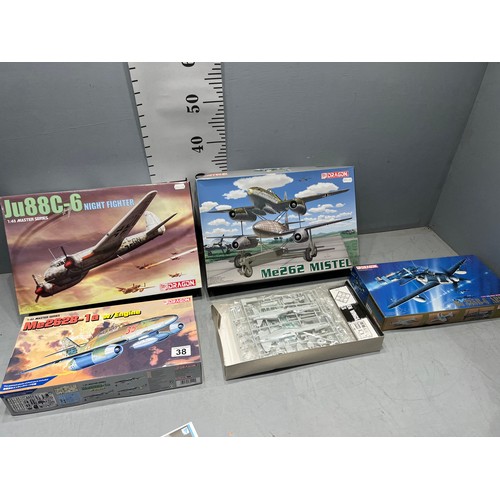 38 - 4 Dragon model kits, me262 mistel ju88c-6night fighter, do335b-6 arrow, me 262b-1aw engine