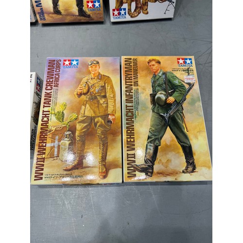 47 - 10 Tamiya model kits, military miniatures