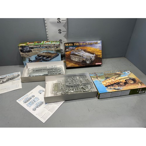 54 - 3 Dragon model kits, stummel, pak, pontoon set