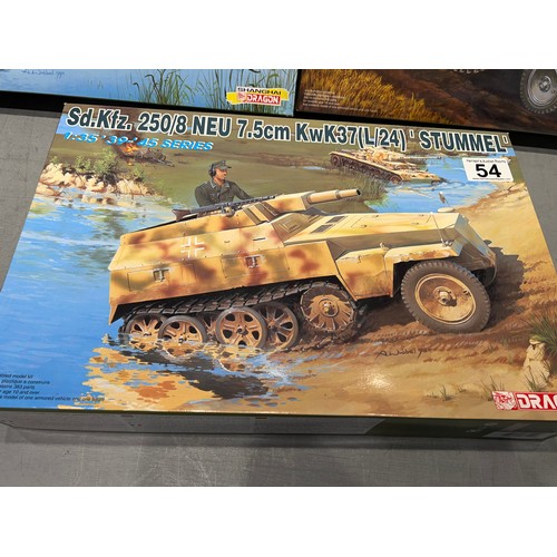 54 - 3 Dragon model kits, stummel, pak, pontoon set