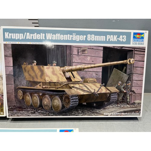 63 - 3x Truppeteer modles inc, E-50 standard panzer, waffentrager pak-43, German kanore 18