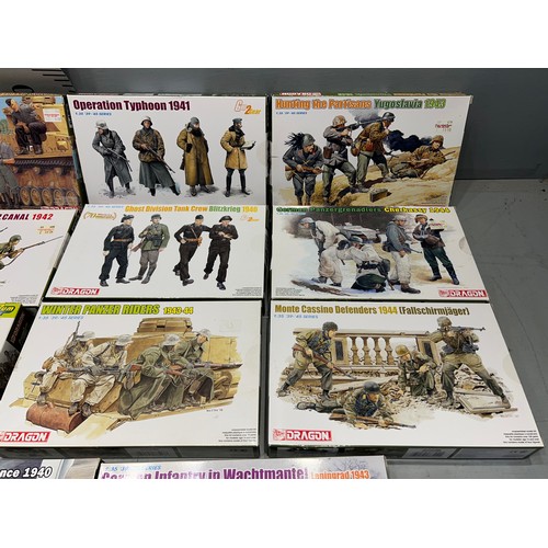 72 - 15x dragon crew & soldier kits