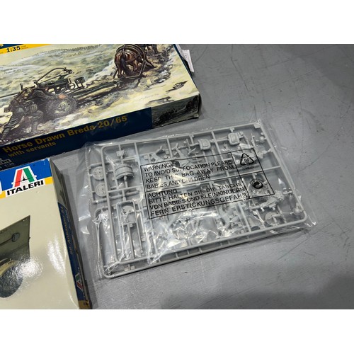 75 - 5x Italeri inc, landing craft, 6 rad, maiale, horse & anhanger