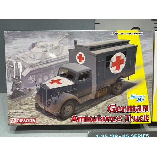 86 - 3x Dragon vehicles inc, ambulance, leichter + flammpanzerwagen