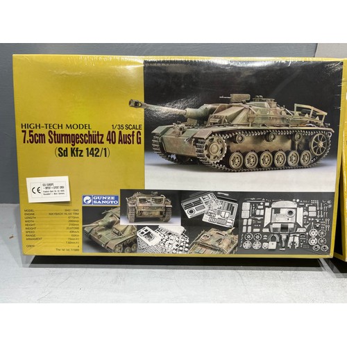 96 - 5x Gunze sangyo models inc jagdpanther, geschutzwagenm, pak 38, sturmge schuitz + pak 43