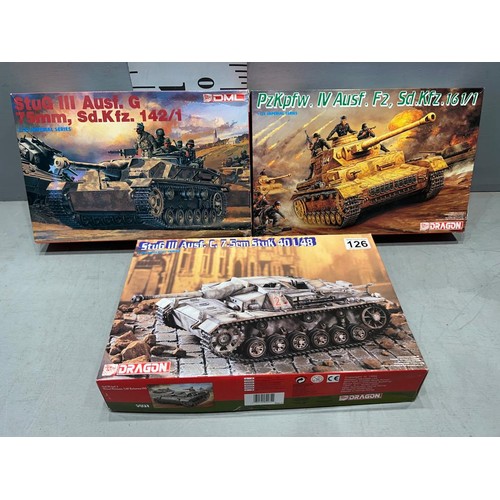 126 - 3 x Dragon tanks inc Stug III, PZKPFIV IV Ausf + Stug III