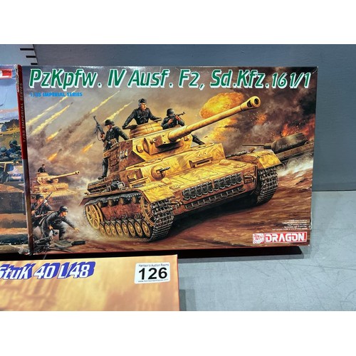 126 - 3 x Dragon tanks inc Stug III, PZKPFIV IV Ausf + Stug III