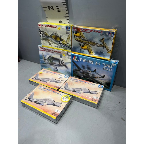 173 - 7 x Italeri planes inc Focke-wulf FW-189, Hornisse, Messerschmitt