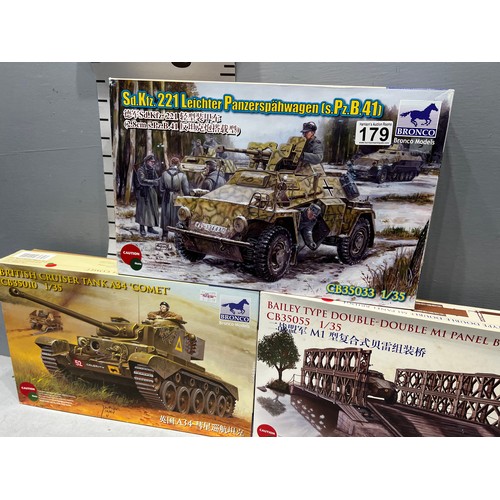 179 - 3 x Bronco kits inc British 'Comet' tank, ZZ1 Leichter tank + bailey type double panel bridge