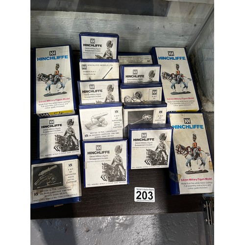 203 - 15 Hinchliffe military figures / cannon model kits. Made from fine white metal castings boxed.