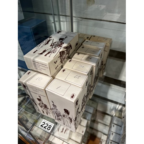 228 - 15 boxed 'The Stradden' collection. Collectors range of military figures kit. Made in England