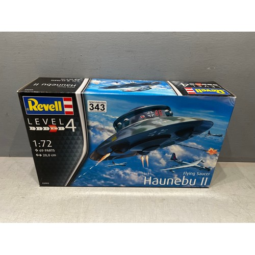 343 - Revell flying saucer Haunebu II