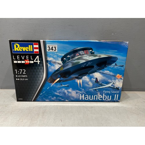 343 - Revell flying saucer Haunebu II